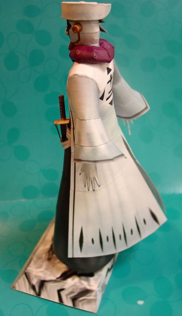 mayuri kurotsuchi figure